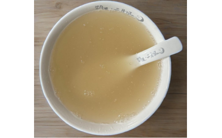 夏日解暑，這碗冷藏的野生葛根粉藏著自然的清涼答案?